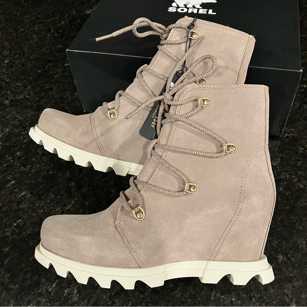 New Sorel Joan Of Arctic Wedge III Lace Boot, Waterproof Suede Lace-Up Booties
